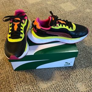 Puma City Lights Wild Rider sneakers, size 8 woman